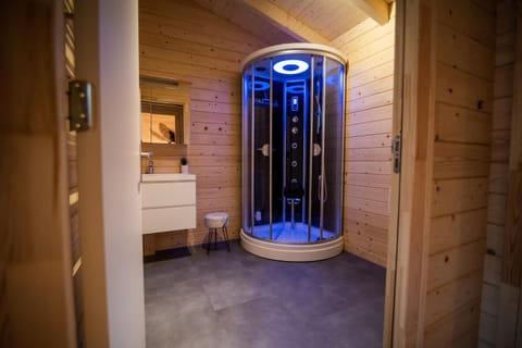 House | Spa treatment