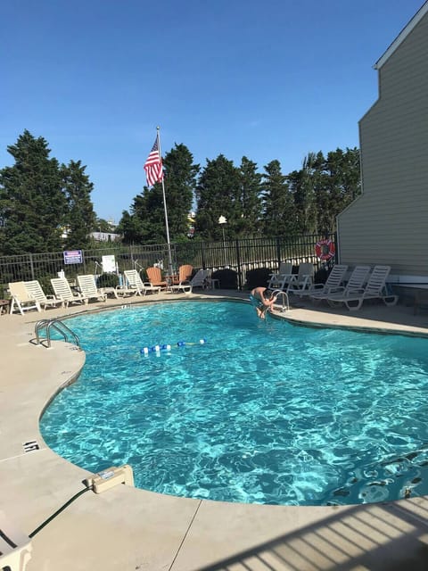 Salt water pool