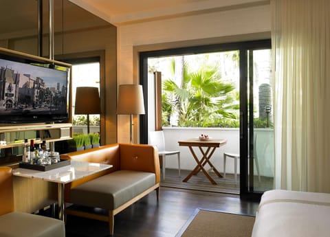 Guest room