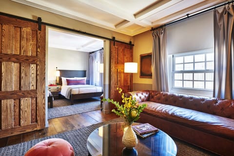 Guest room