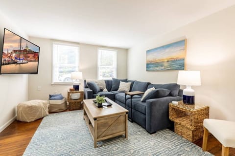 Welcome to the newly-renovated Cedar House on East!