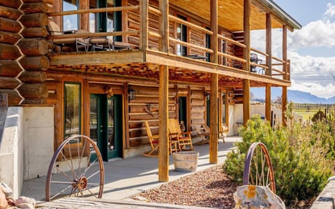 Welcome to Yellowstone Valley Cabin!