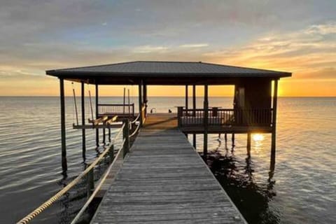 Wharf/Boat House (1)