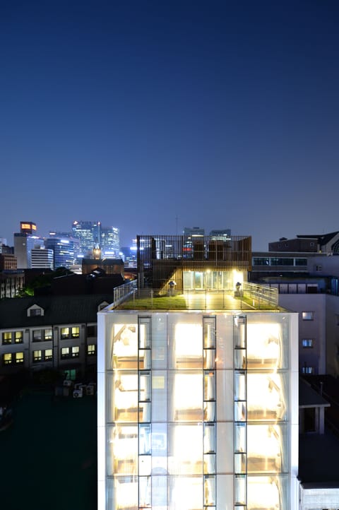 Front of property - evening/night