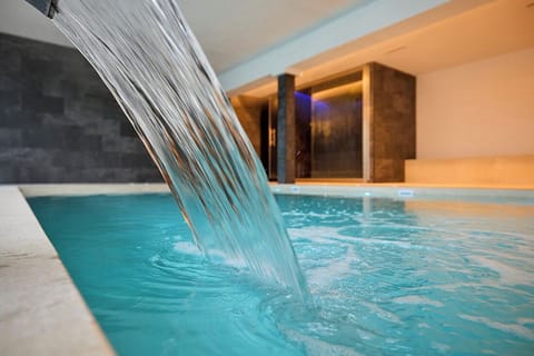 Sauna, hot tub, body treatments, facials