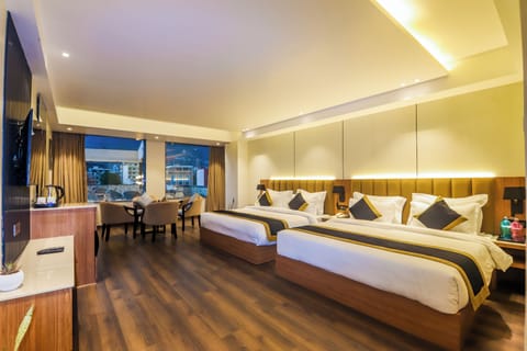 Presidential Quadruple Room | Desk, free WiFi