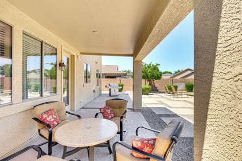 Covered Patio | Gas Grill | Dining Area