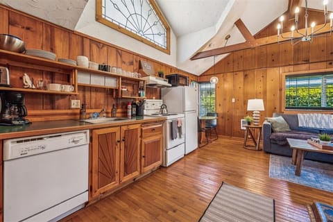 Kitchen at The Harrison Inn Artist's Cottage