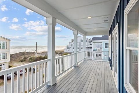 House, 6 Bedrooms | Property grounds