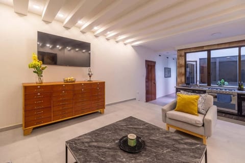 Apartment, 3 Bedrooms | Living area