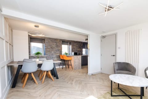 Apartment | 5 bedrooms