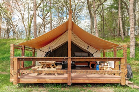 Lakeview Family Tent