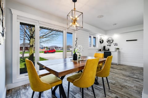 Chic and simple — the perfect blend of form and function