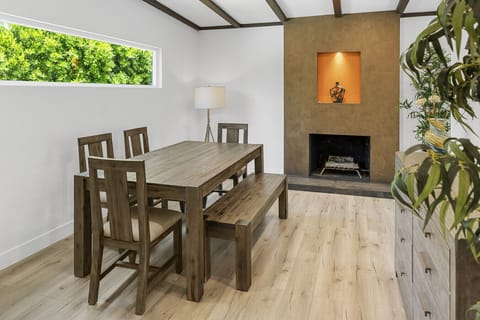 VIRTUAL TOUR (open link to view):  https://my.matterport.com/show/?m=nVZ9s4nQLGu
