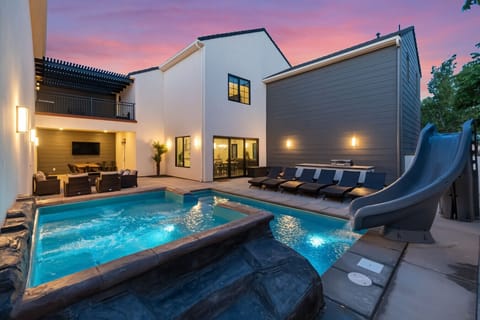 Outdoor Courtyard