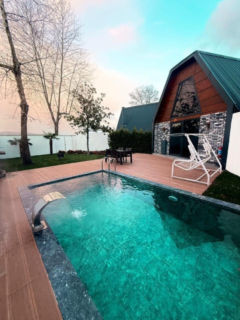 Family Bungalow, 2 Bathrooms, Pool View | Individually decorated, individually furnished, soundproofing, free WiFi