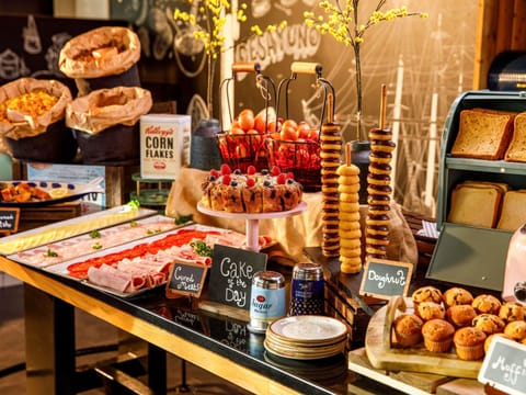 Daily buffet breakfast for a fee