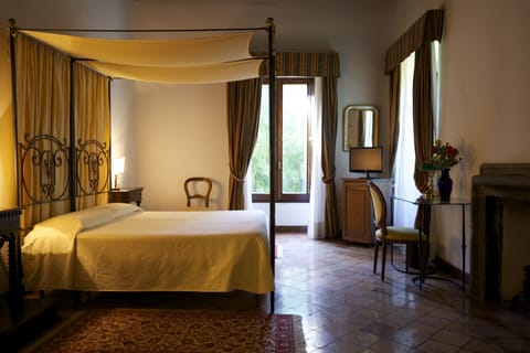 Premium bedding, Select Comfort beds, minibar, in-room safe