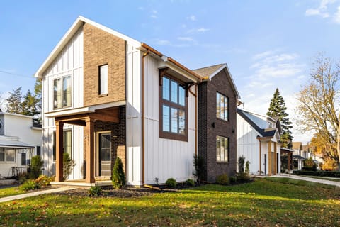 Front entrance and landscaped yard of the Graduate!
