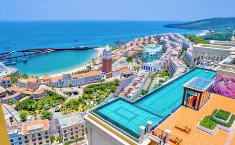 Rooftop pool
