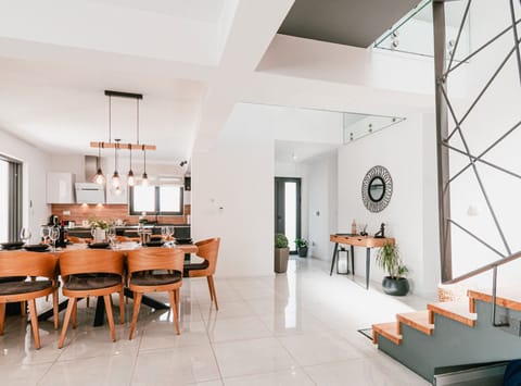 Villa (Four Bedroom Villa with Balcony and P) | Dining room