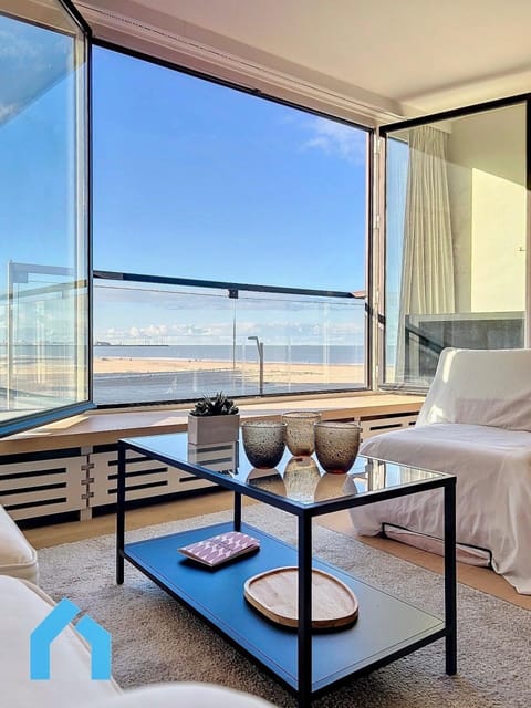 Apartment | Living room