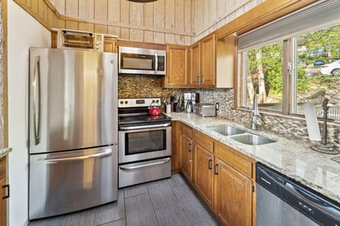 Indoors, Kitchen, Appliance, Refrigerator, Sink