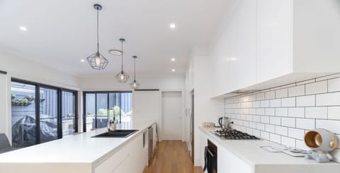 Comfort Apartment, Multiple Beds | Private kitchen | Electric kettle