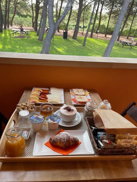 Free daily full breakfast