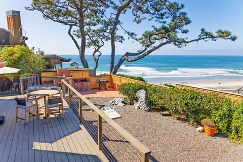 Welcome to Tutu's Surf House!