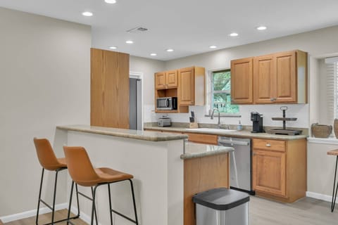 Fully equipped kitchen