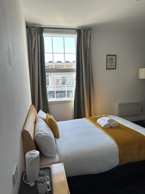 Double Room | Desk, free WiFi