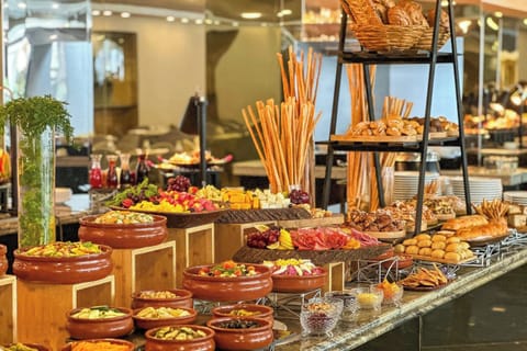Daily buffet breakfast for a fee