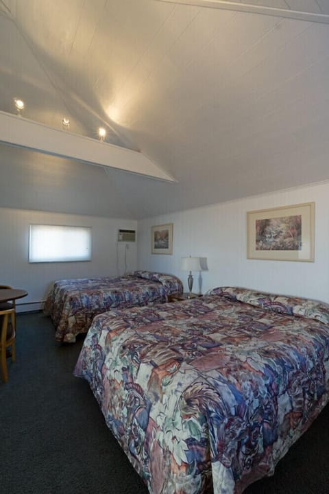 Double Room | Blackout drapes, free WiFi