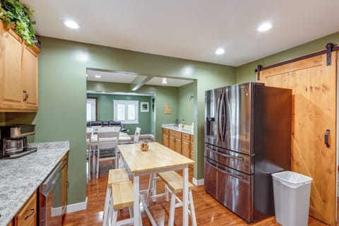 House (Multiple Bedrooms) | Interior