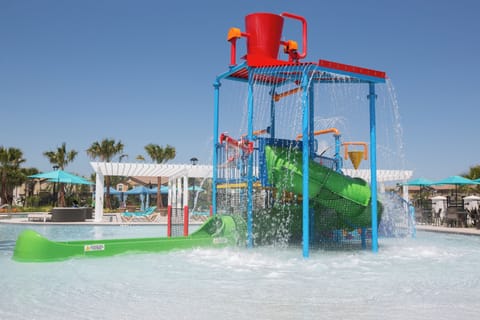 Free access to resort amenities with kids water park