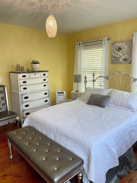 Comfortable queen bed