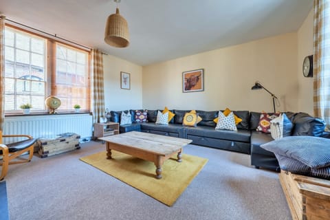 Apartment | Living room