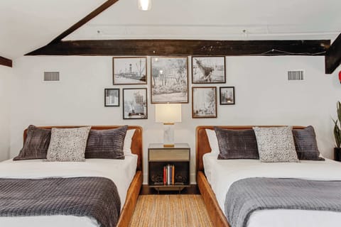 Bedroom 31 | Two Queen Beds | Unit 304, Second Level — Ensuite