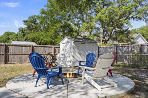 Outdoor Fire Pit!