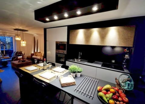 House | Private kitchen | Highchair