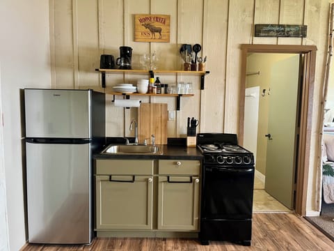 Room 135 kitchenette.