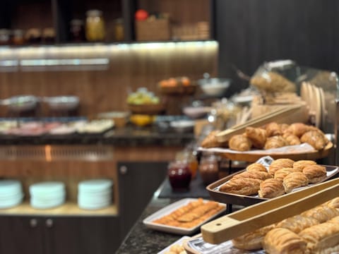 Daily buffet breakfast (EUR 10 per person)