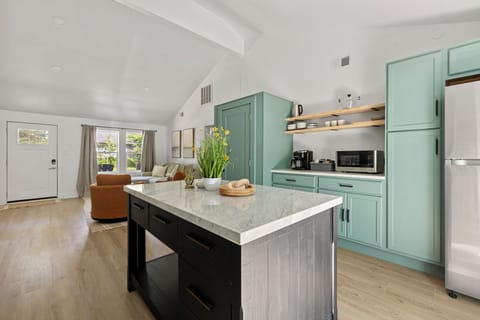 Open Concept (Unit B)