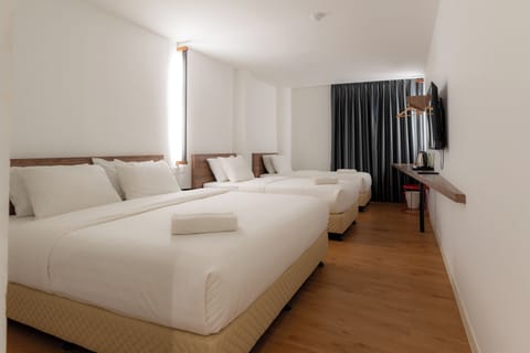 Deluxe Room, 2 Double Beds | Desk, iron/ironing board, free WiFi