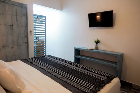 Basic Apartment | 1 bedroom, blackout drapes, iron/ironing board, free WiFi
