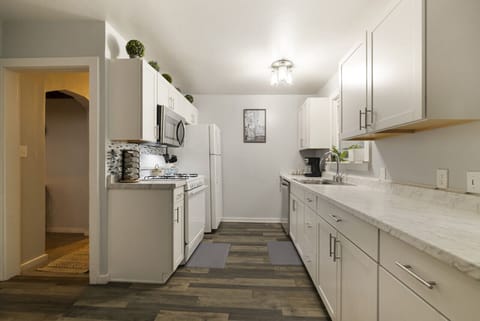 Bright, fully equipped kitchen with plenty of space