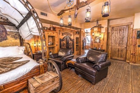 Luxury Villa, 1 King Bed | Premium bedding, in-room safe, individually decorated