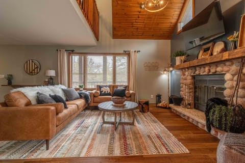 Elegant and cozy—relax in this stylish living space after a day of adventure.
