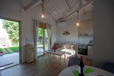 House, Smoking | 1 bedroom, soundproofing